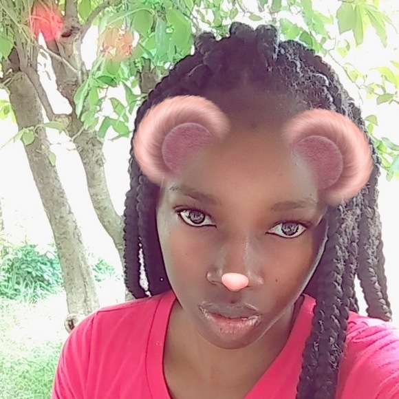 laraesha980